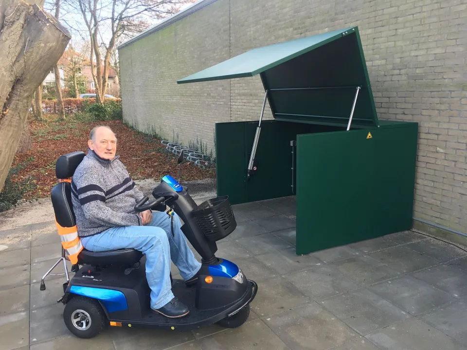 Scootmobiel berging stalling 9